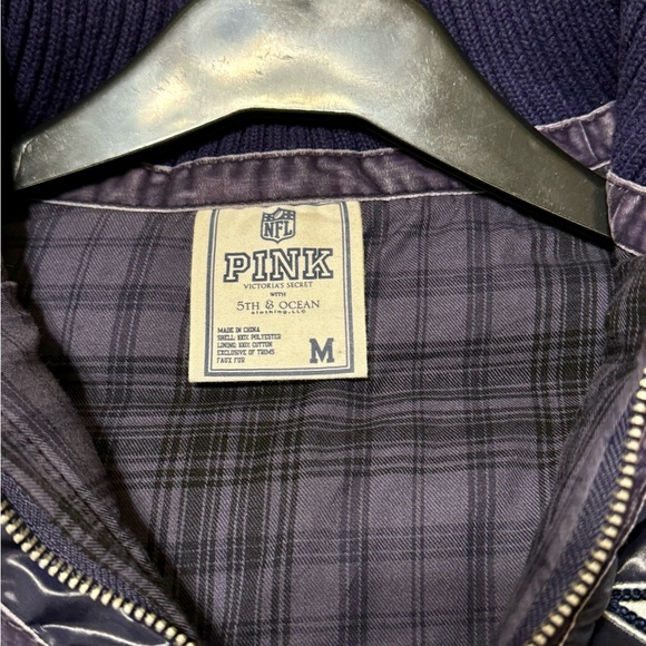 Pink Dallas Cowboys Puffer Vest Medium Size - Picture 3 of 6